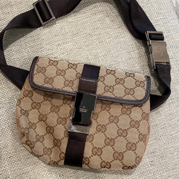 PRICE FIRM** Chic Auth GUCCI Belt Bag- brown - Picture 3 of 14